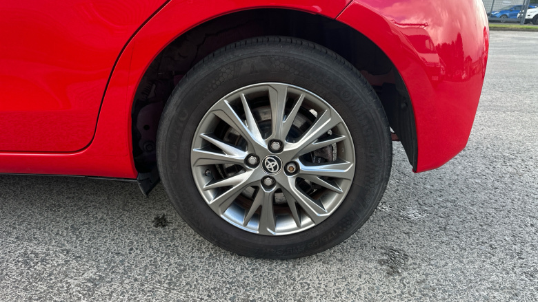 Toyota Yaris 1.5 Hybrid Icon 5dr CVT Hybrid Hatchback